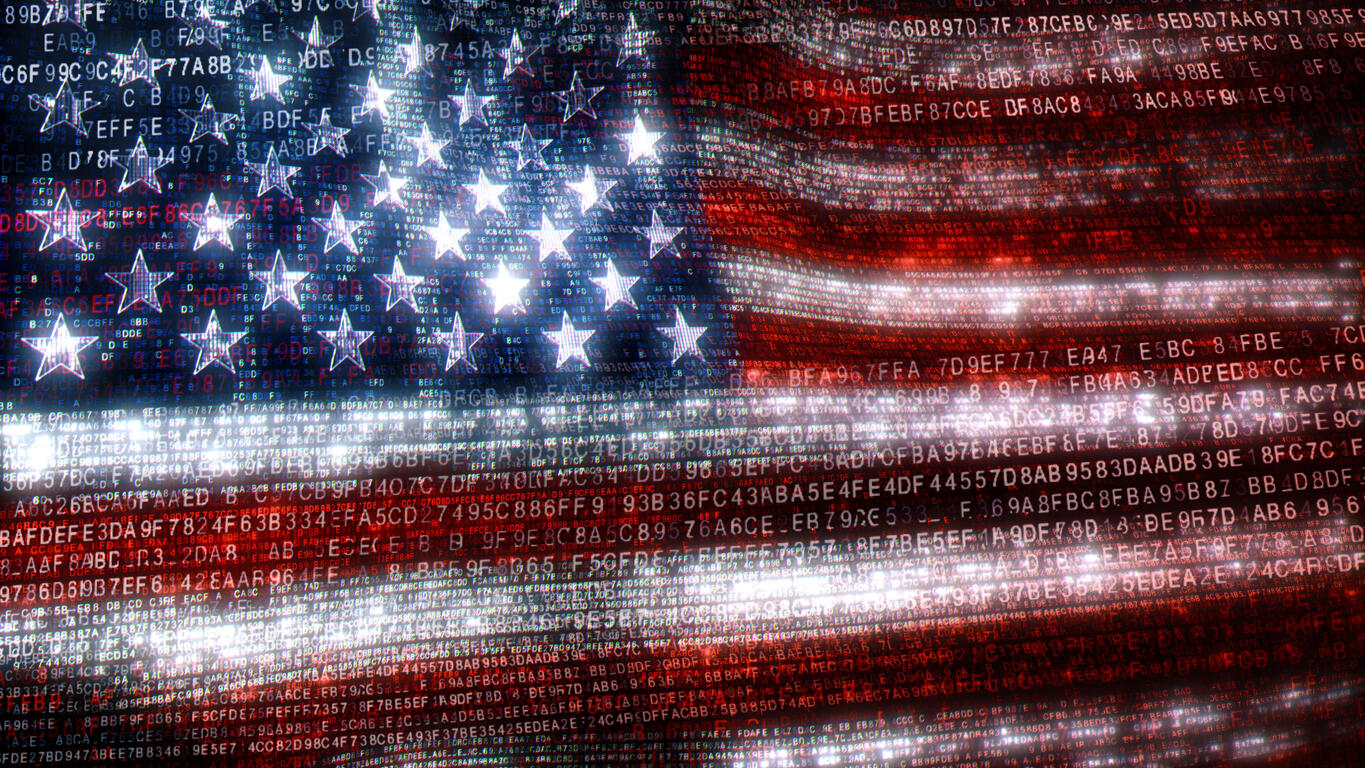 Bandera americana hecha de código binario