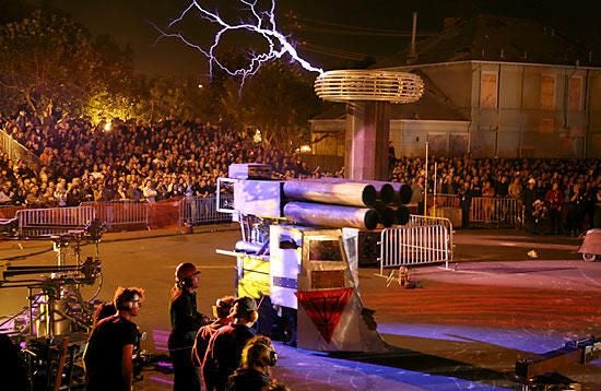 tesla coil and boeing machine