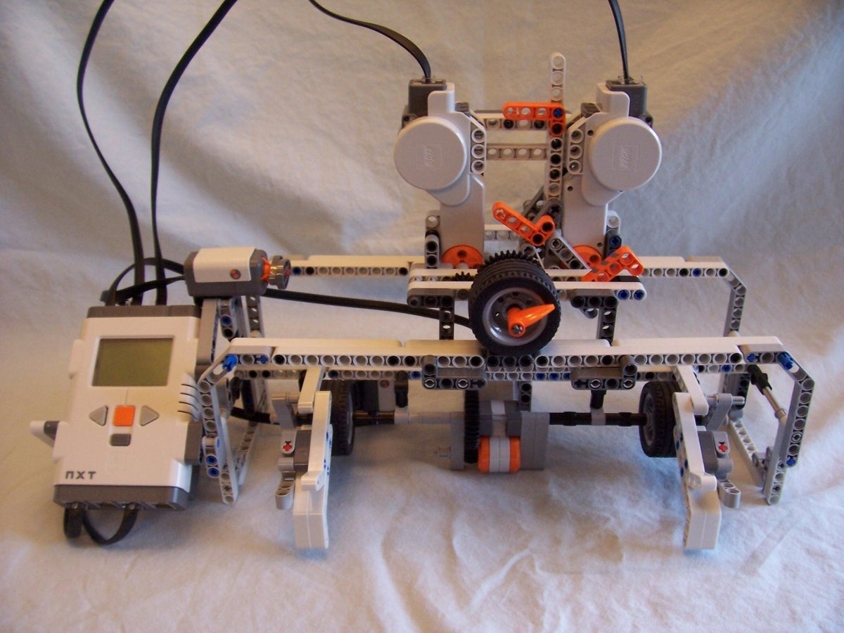The Unofficial Mindstorms 2.0 Inventor's projects TechRepublic