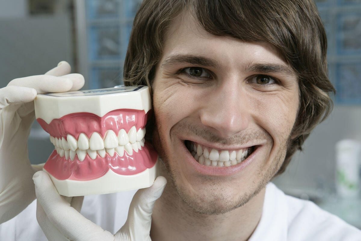 zdnet-robot-safe-jobs-dentist.jpg
