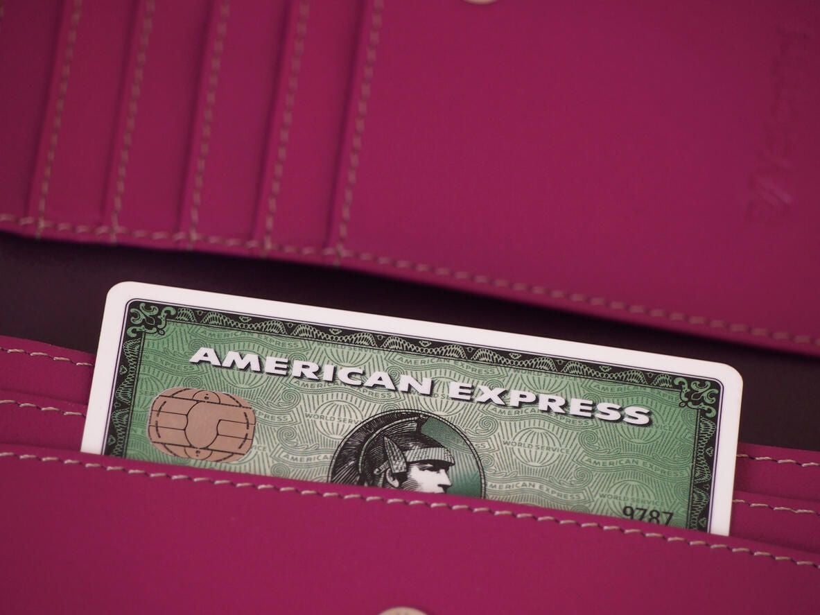 06-american-express-wallet.jpg