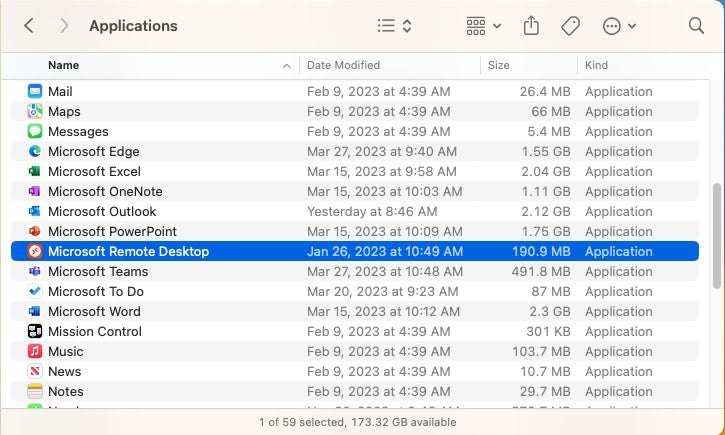Une option pour ouvrir le programme consiste à double-cliquer sur l'entrée Microsoft Remote Desktop dans le dossier Applications du Mac.