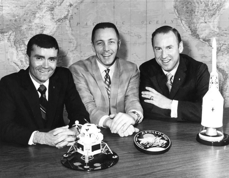 fred-haise-left-jack-swigert-and-jim-lovell-pose-on-the-day-before-launch-swigert-had-just-replaced-ken-mattingly.jpg