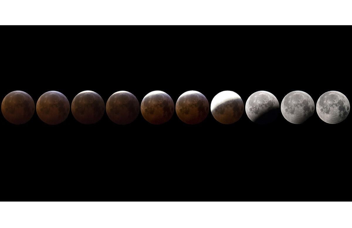 blood-moon-6-gettyimages-1085871480.jpg