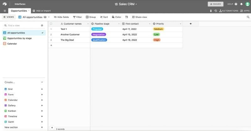 Screenshot of the work management interface on Monday