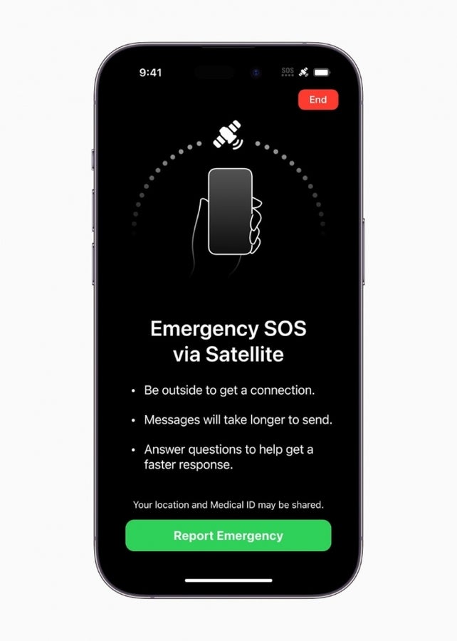 Emergency SOS via Satelite on iPhone 14